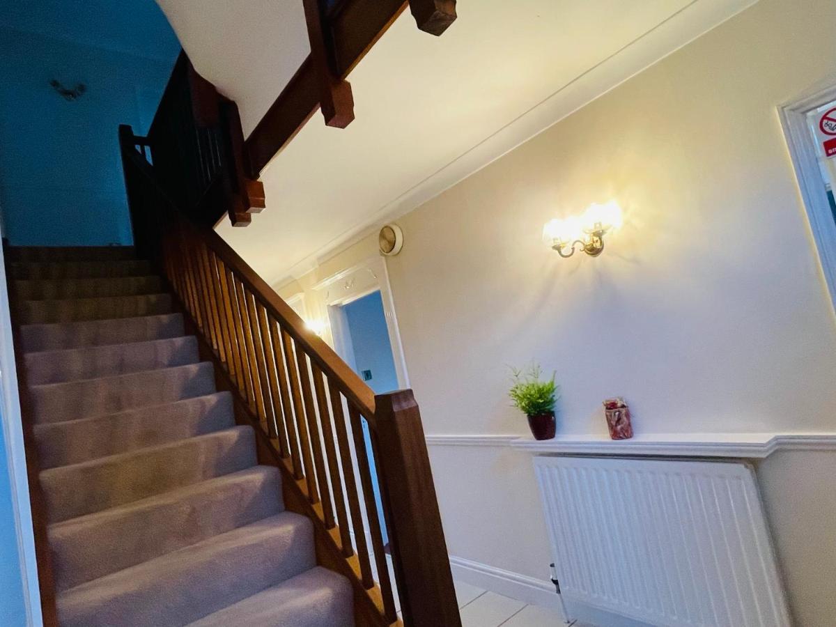 Super King Bed Suite, Executive Office, Fast Wifi, Free Parking St Ives  Buitenkant foto